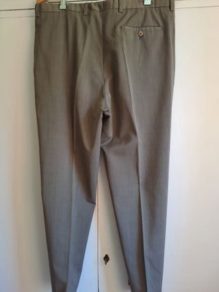 Pantalones Burberry marrón talla 46 entretiempo