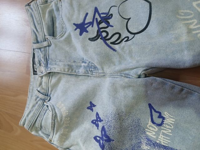 Vaqueros rotos azules