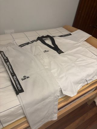 Dobok Taekwondo Daedo