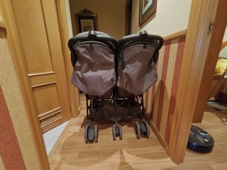 Silla gemelar compacta