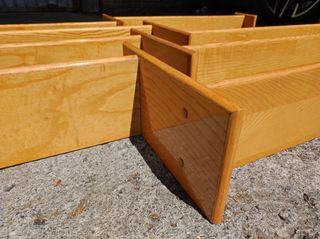 4 baldas madera - estanterías