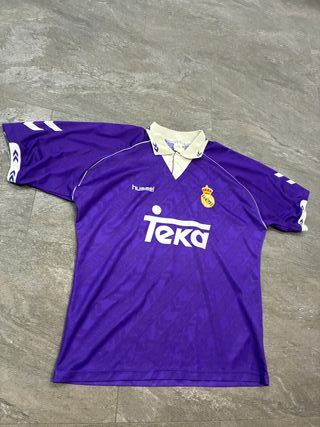 Camiseta Real Madrid Hummel 90s