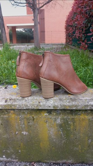 Sabot - in pelle traforata n°40
