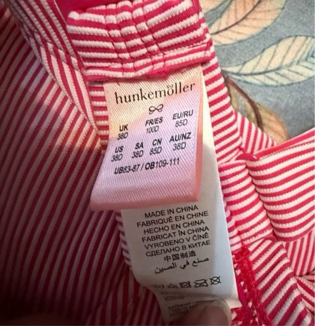 Bikini superior rosa y rojo