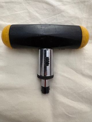 Chiave a T - Manico ergonomico
