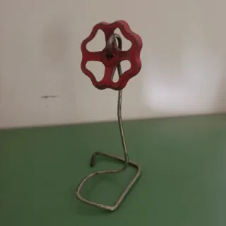 fiore metallico riciclo alto 14 cm