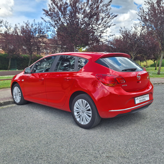 Opel Astra 2013