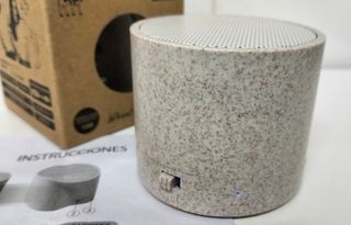 Mini Altavoz Portátil Beige
