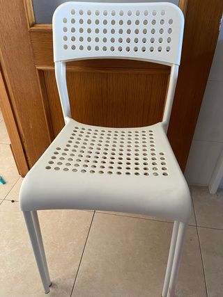 Silla Ikea blanca - plástico