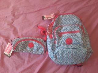 Mochila y estuche Kipling 