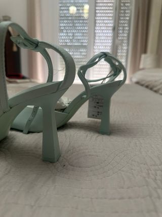 Zapatos Stradivarius tacón aguja