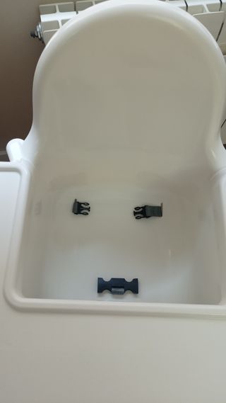 Trona bebé modelo ANTILOP de Ikea.