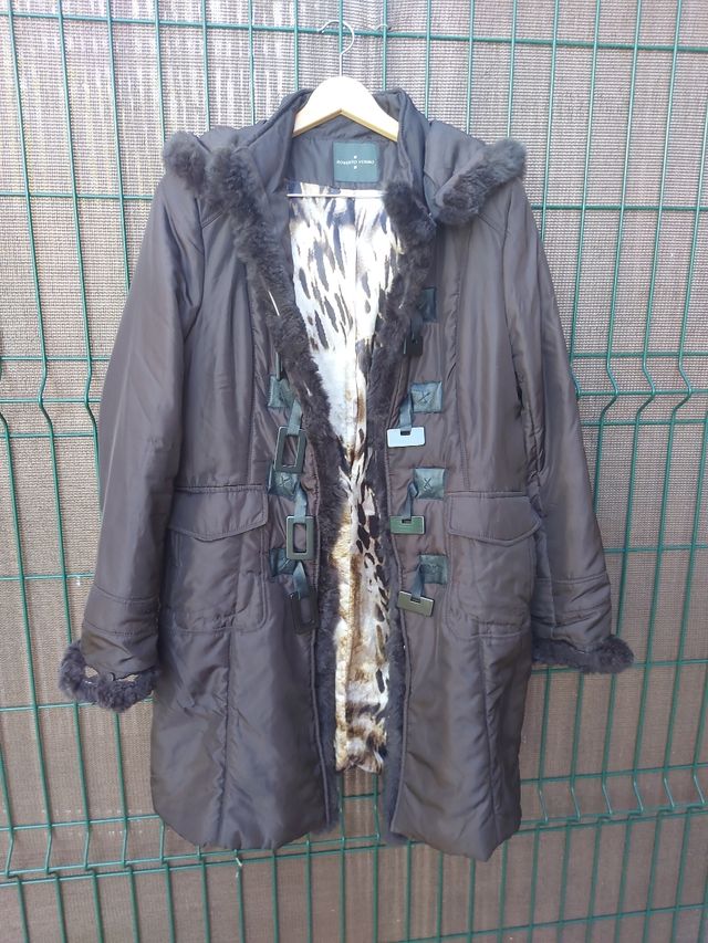 Abrigo acolchado marrón