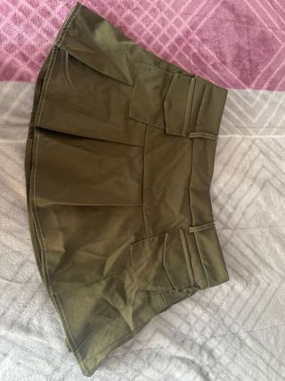 Mini falda verde militar