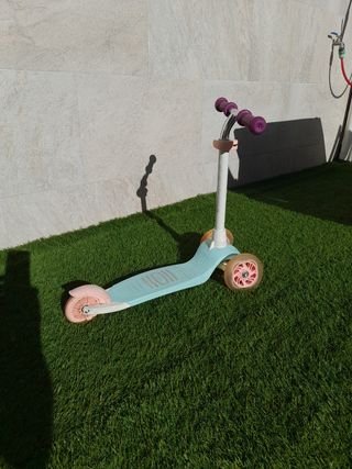 Patinete infantil, usado, azul claro