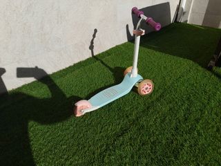 Patinete infantil, usado, azul claro