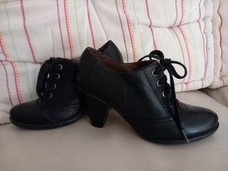 Zapatos de piel negros Wonders