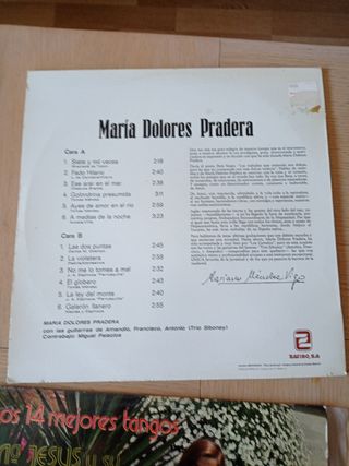 4 LPs vinilo: Labordeta, Gardel, etc