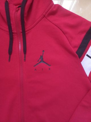 Sudadera Jordan roja c/cremallera
