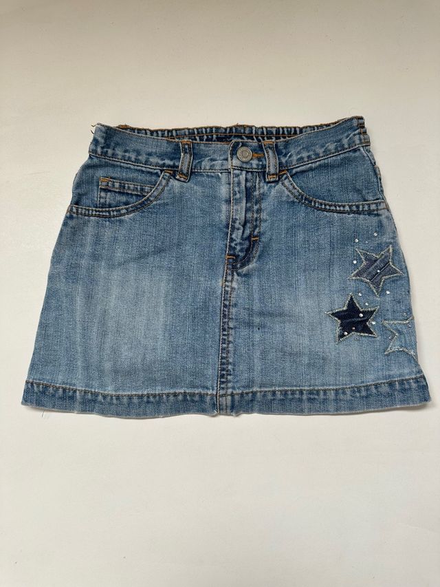 Falda vaquera GAP con estrellas