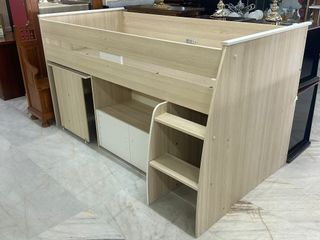 Cama litera infantil con escritorio - beige