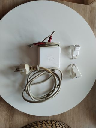 Cargador Apple MacBook