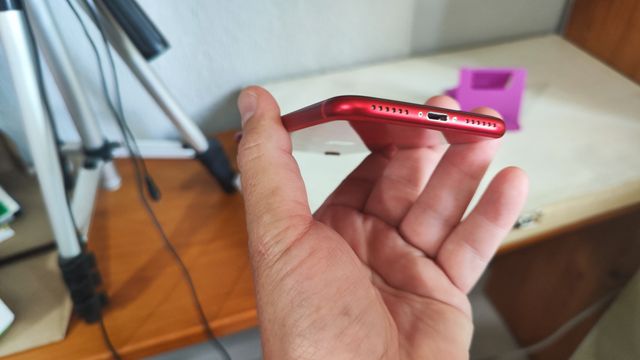 iPhone SE 2020 Vermelho - 128GB