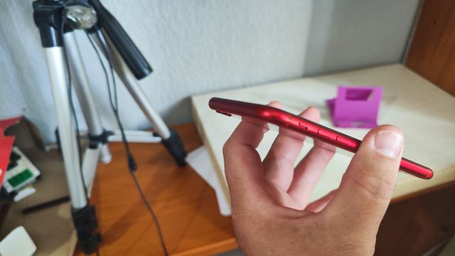 iPhone SE 2020 Vermelho - 128GB