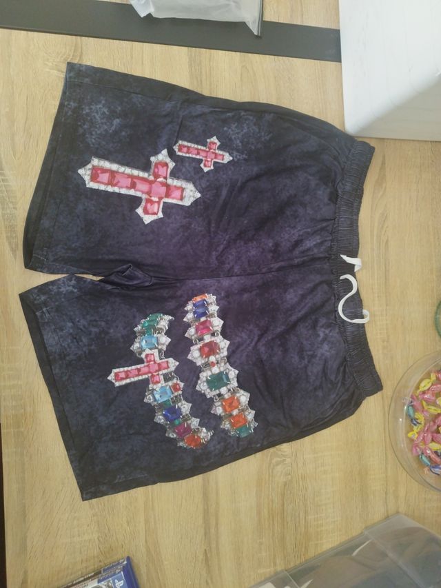 Shorts deportivos cruzados