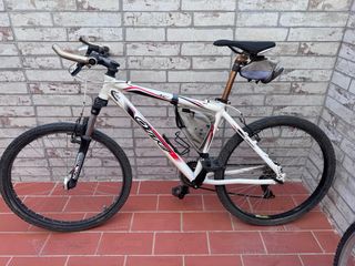 4 Bicicletas: 2 Adulto, 2 Niño