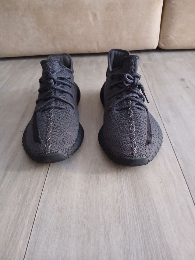Zapatillas Yeezy 350 V2 negras