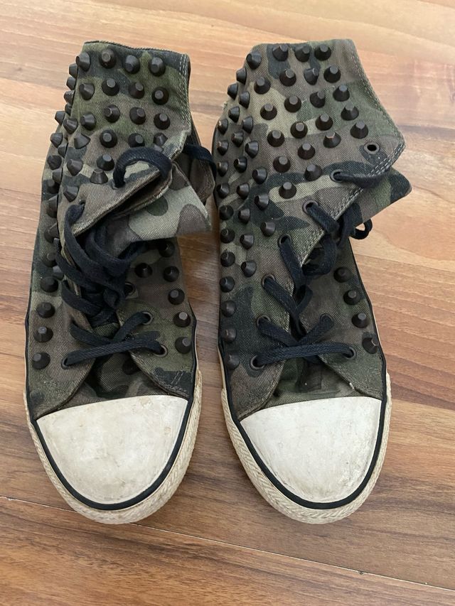 Zapatillas Zara - Militares con tachuelas