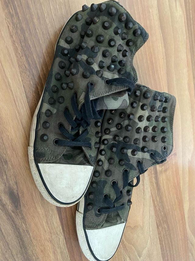 Zapatillas Zara - Militares con tachuelas