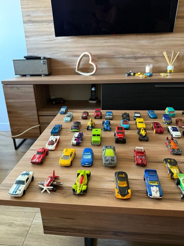 73 Coches Hot Wheels