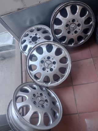 4 Llantas Mercedes 15" usadas