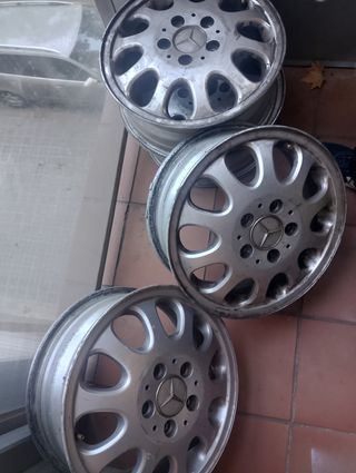 4 Llantas Mercedes 15" usadas