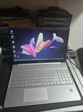 Portátil HP Core i3 10ª Gen - Plata