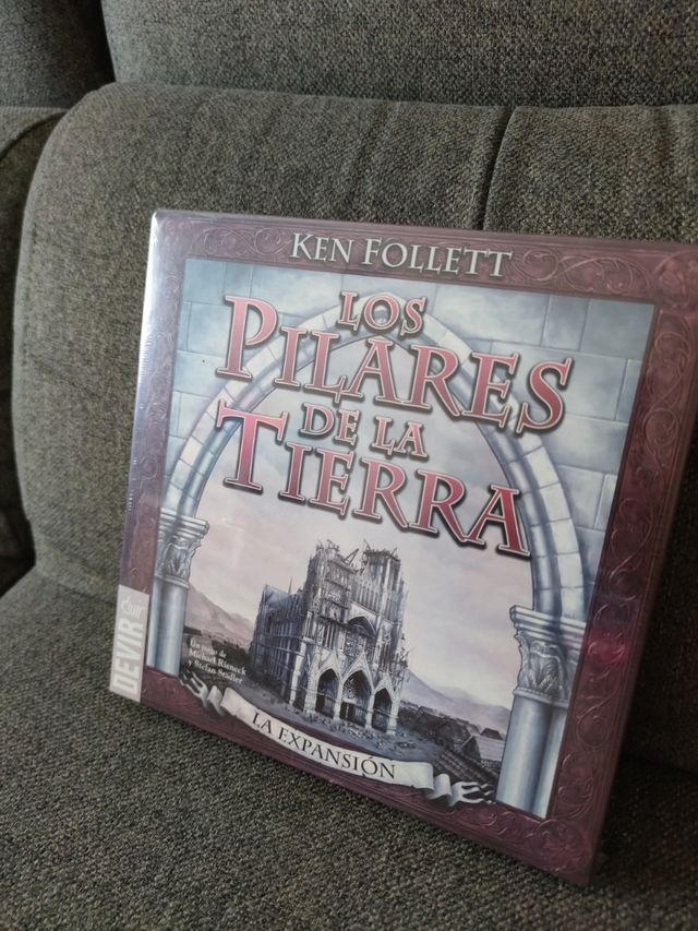 Los Pilares de la Tierra - Expansión