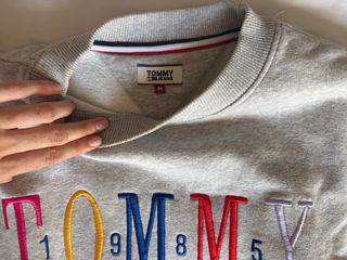 Sudadera Tommy Jeans Gris