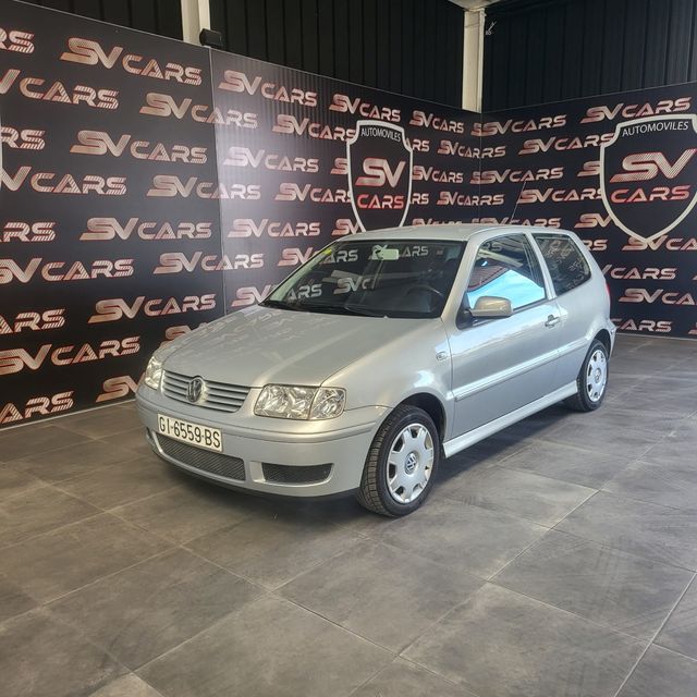 Volkswagen Polo 1.4 60 CV. Con sólo 101.400 kms.