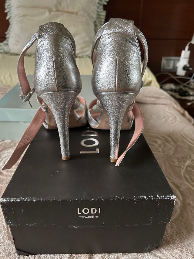 Sandalias Lodi Plata 39