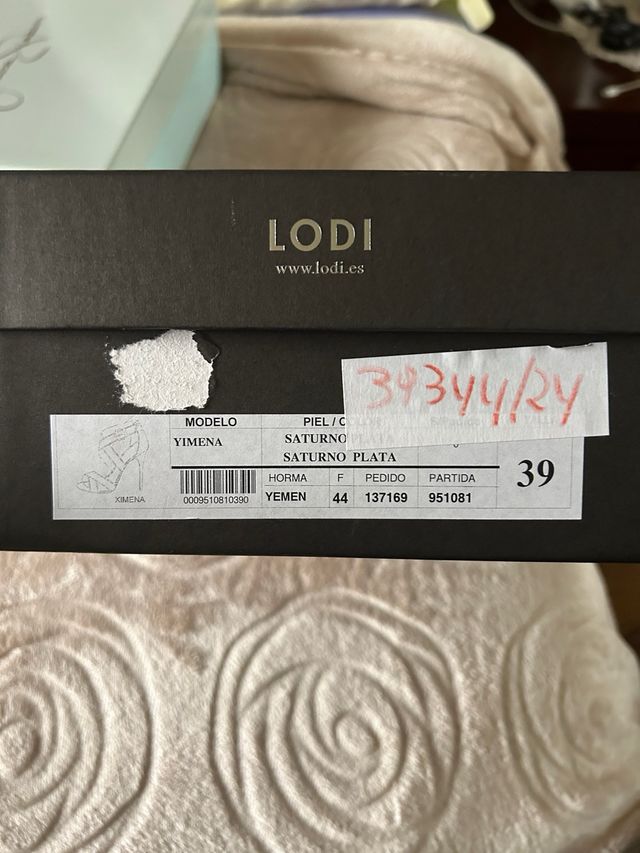 Sandalias Lodi Plata 39