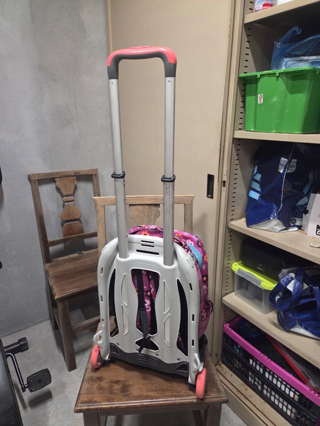 Zaino Seven con trolley sganciabile.