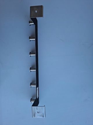 Perchero metálico IKEA- 6 ganchos