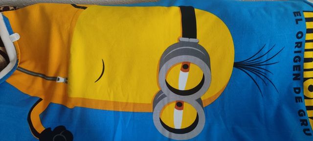 Toalla Minions - El Origen de Gru