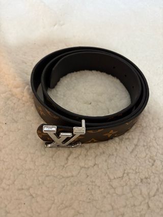 Cinturón Louis Vuitton marrón