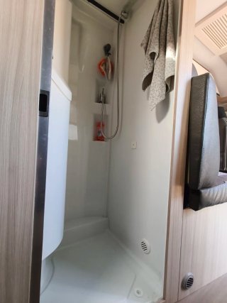 !!OFERTA!! Autocaravana Adria 4 plazas!!