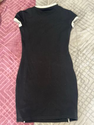 Vestido deportivo negro 1997