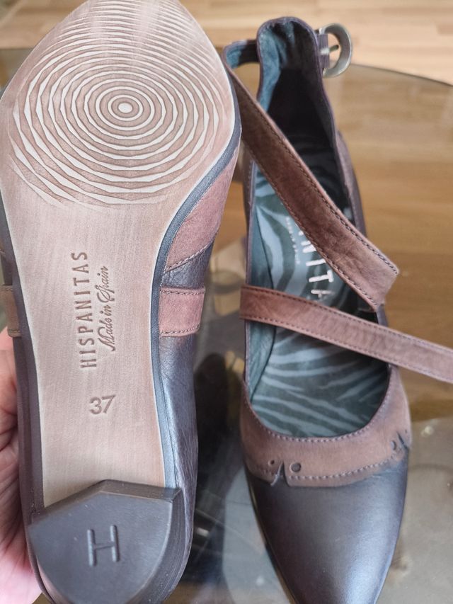 Zapatos Hispanitas marrones