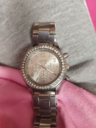 Reloj GENEVA plateado